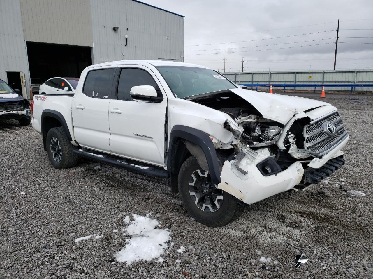2017 TOYOTA TACOMA DOU - Фото 4