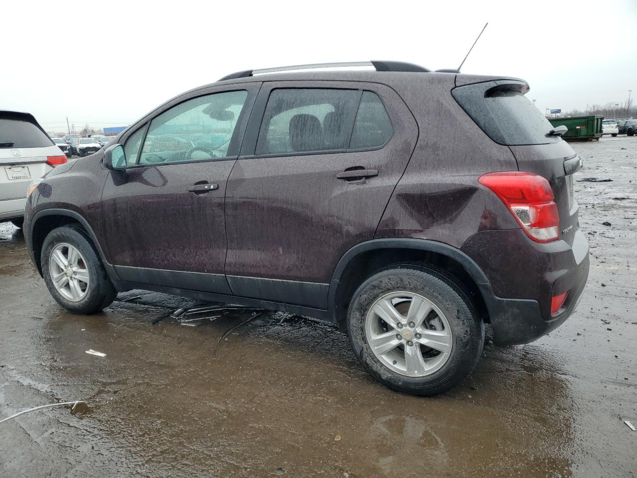 2021 CHEVROLET TRAX 1LT - Image 2