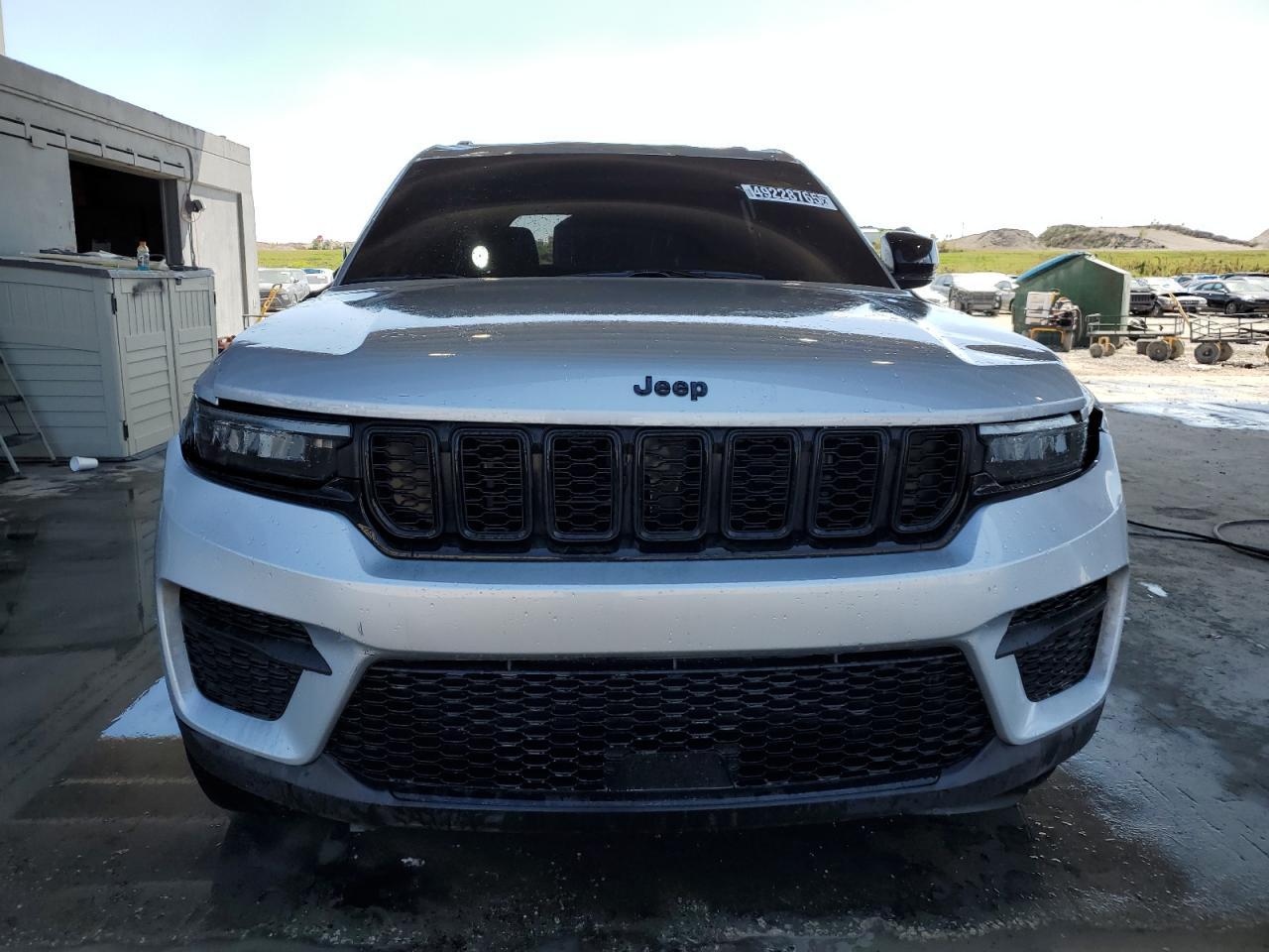 2024 JEEP GRAND CHER - Фото 5
