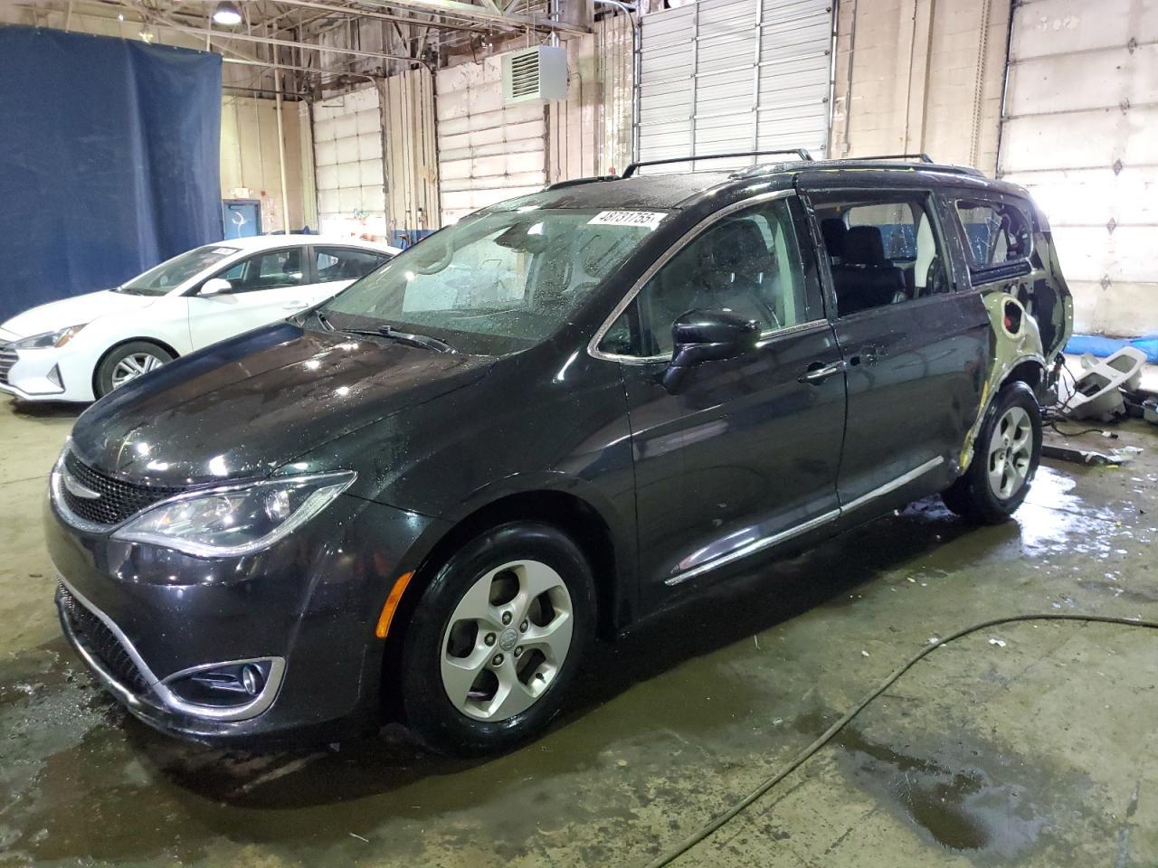 2017 CHRYSLER PACIFICA T