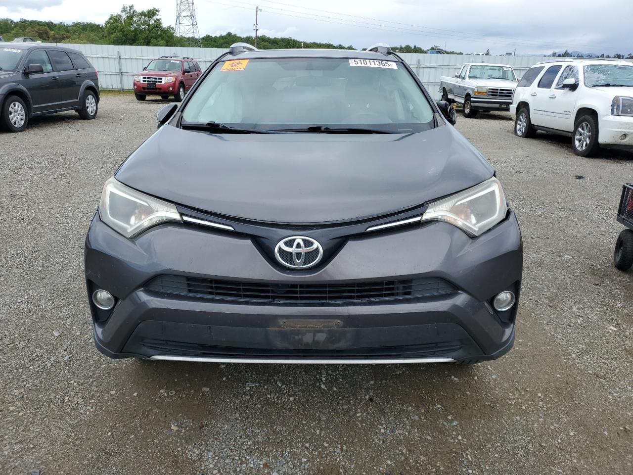 2016 TOYOTA RAV4 XLE - Image 5