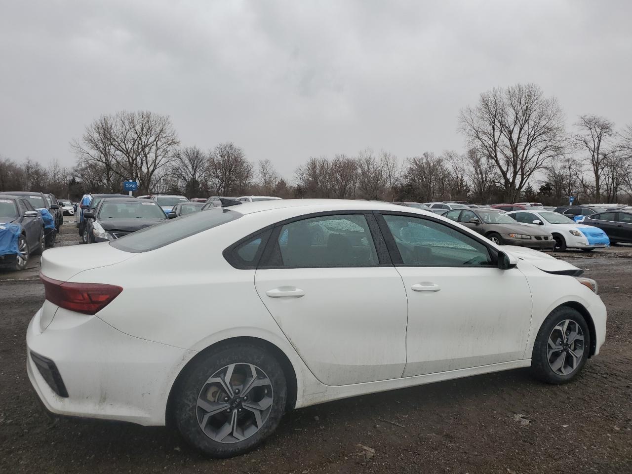 2021 KIA FORTE FE - Фото 3