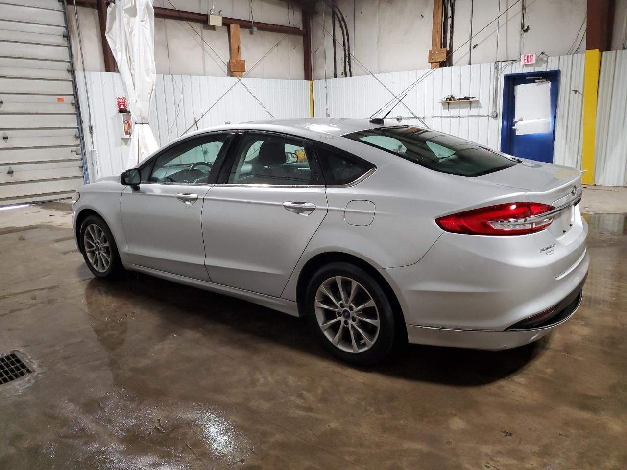 2017 FORD FUSION SE - Фото 2