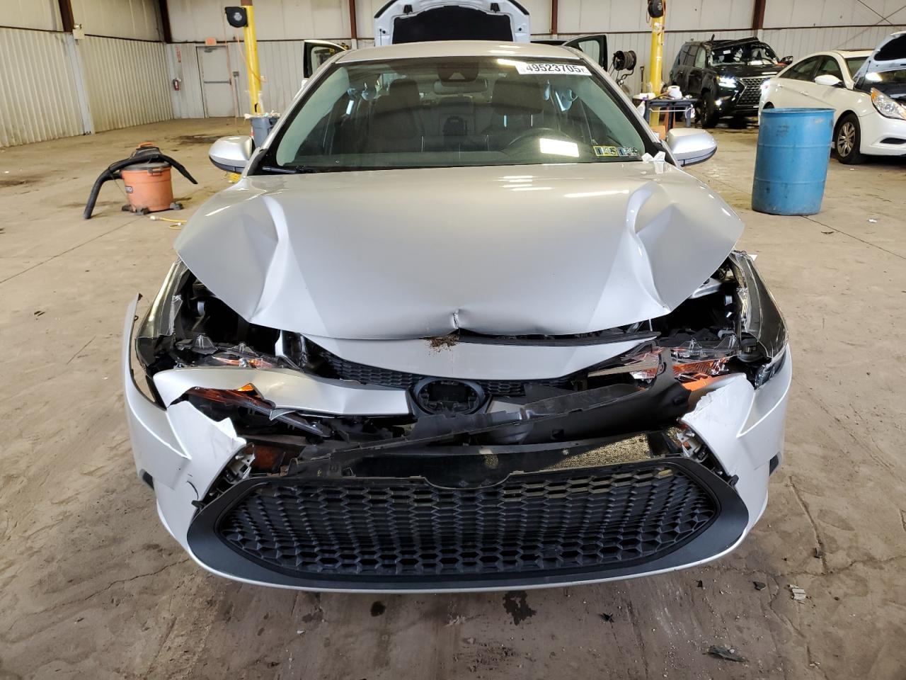 2020 TOYOTA COROLLA LE - Фото 5