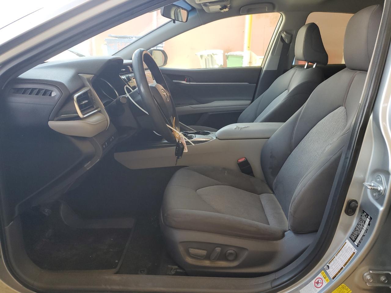 2018 TOYOTA CAMRY L - Фото 7