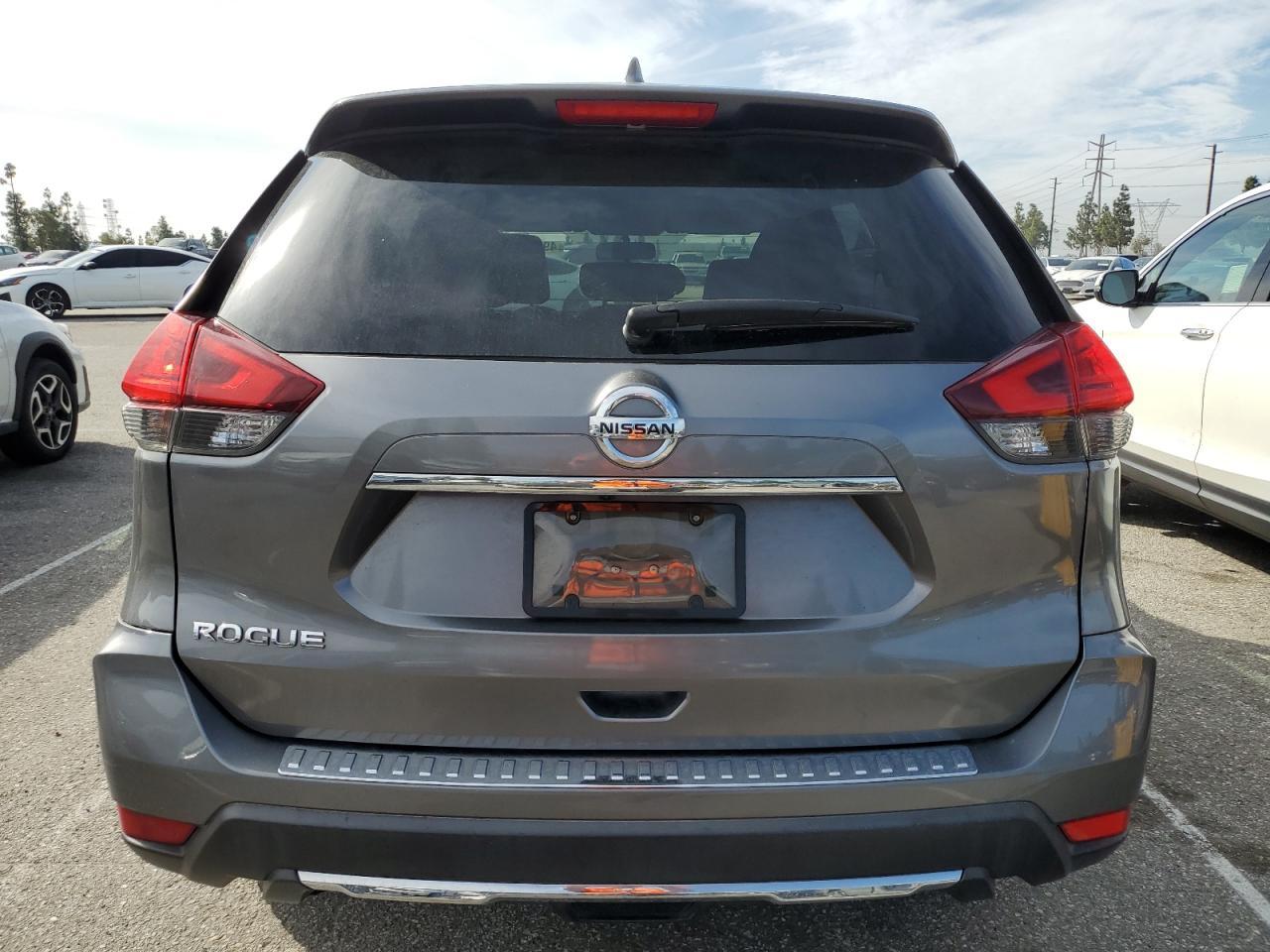 2017 NISSAN ROGUE S - Image 6