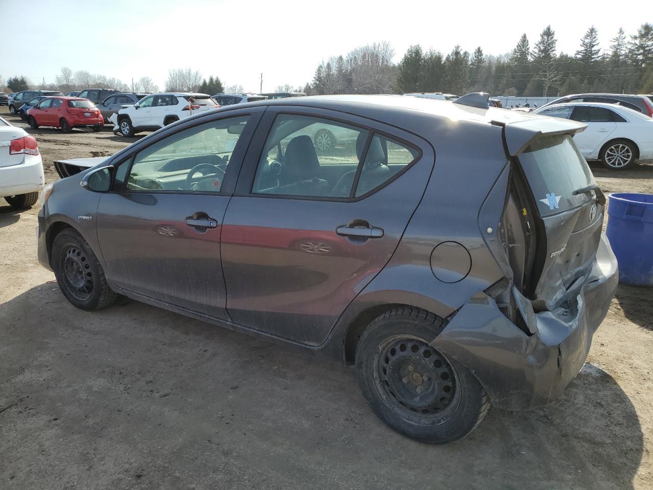 2016 TOYOTA PRIUS C - Фото 2