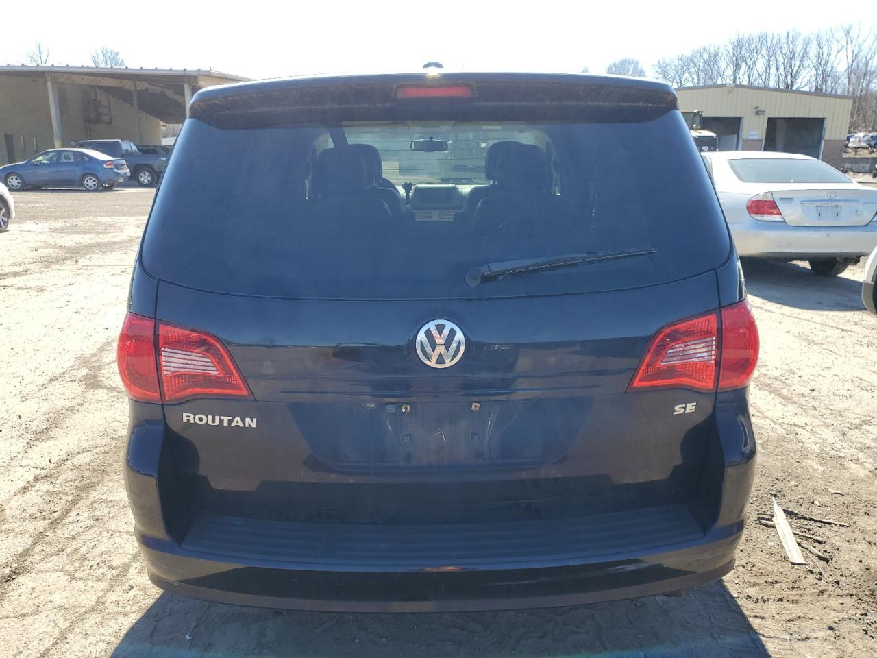 2010 VOLKSWAGEN ROUTAN SE - Фото 6
