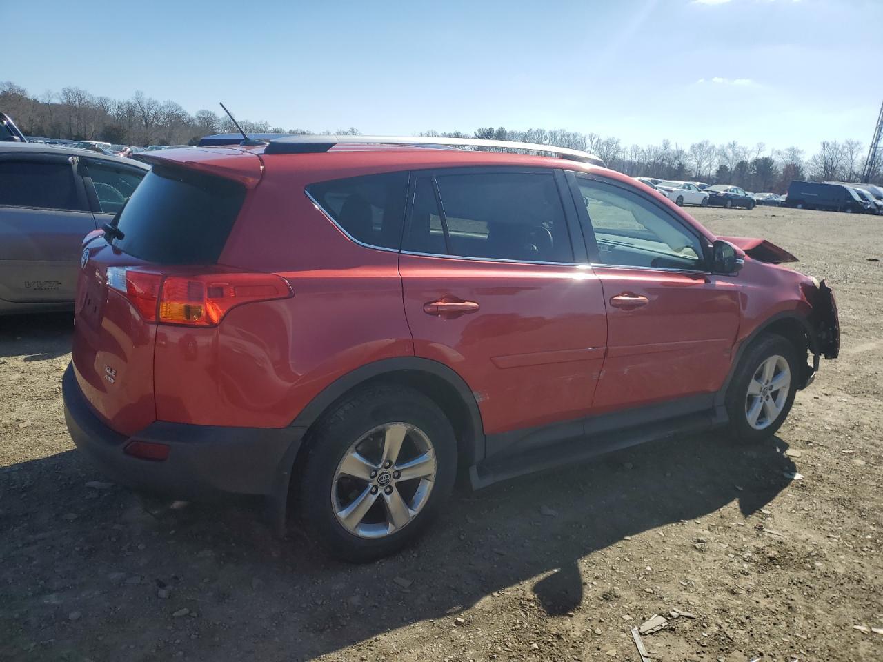 2015 TOYOTA RAV4 XLE - Image 3