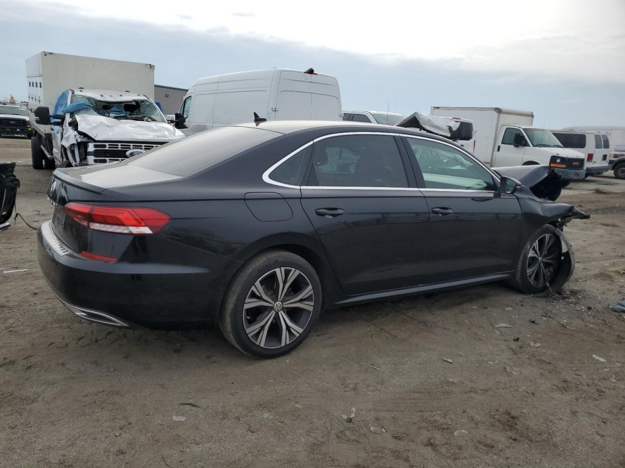 2022 VOLKSWAGEN PASSAT SE - Фото 3
