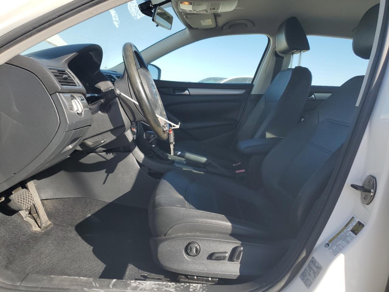 2014 VOLKSWAGEN PASSAT S - Фото 7