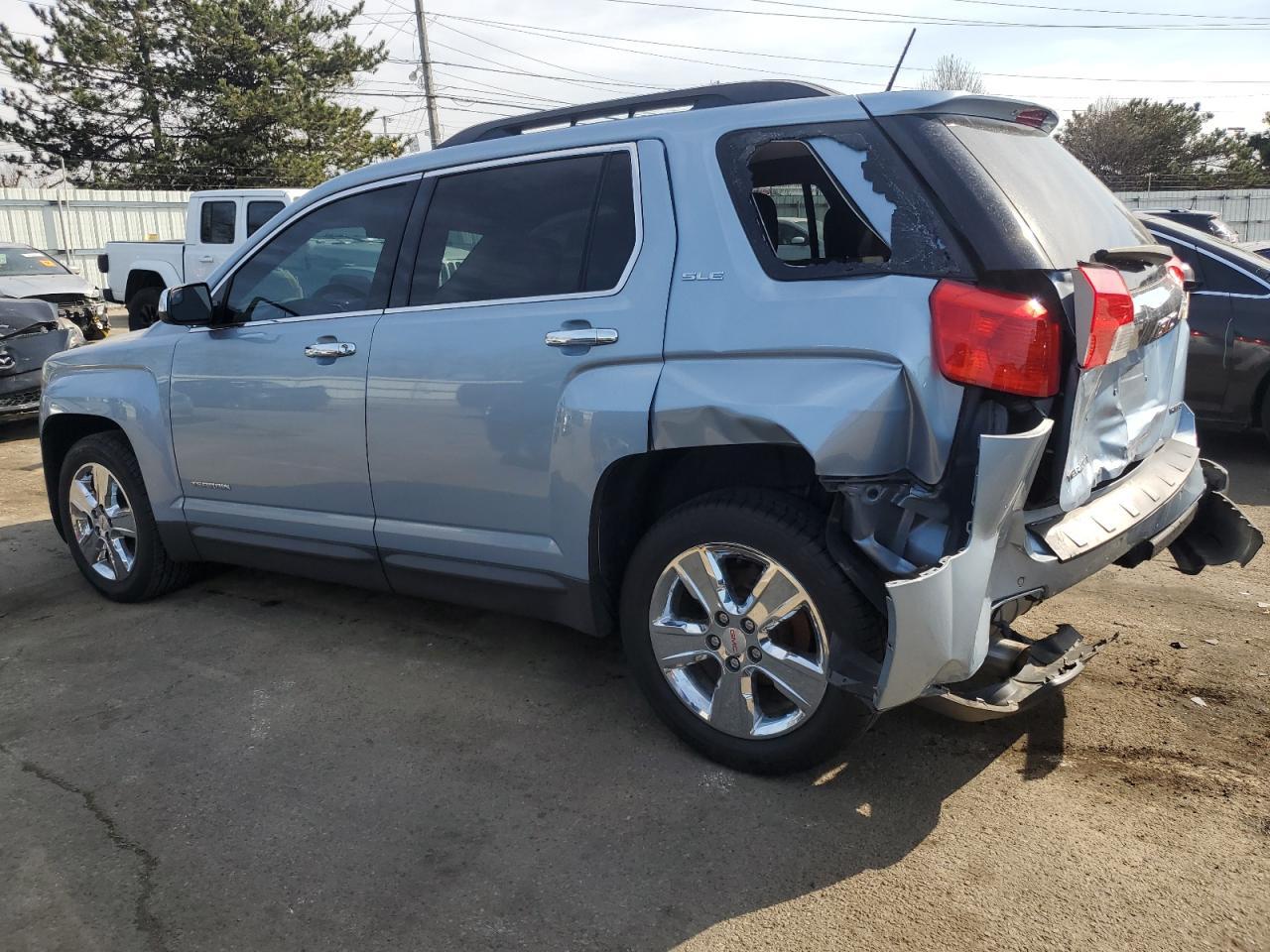 2014 GMC TERRAIN SL - Фото 2