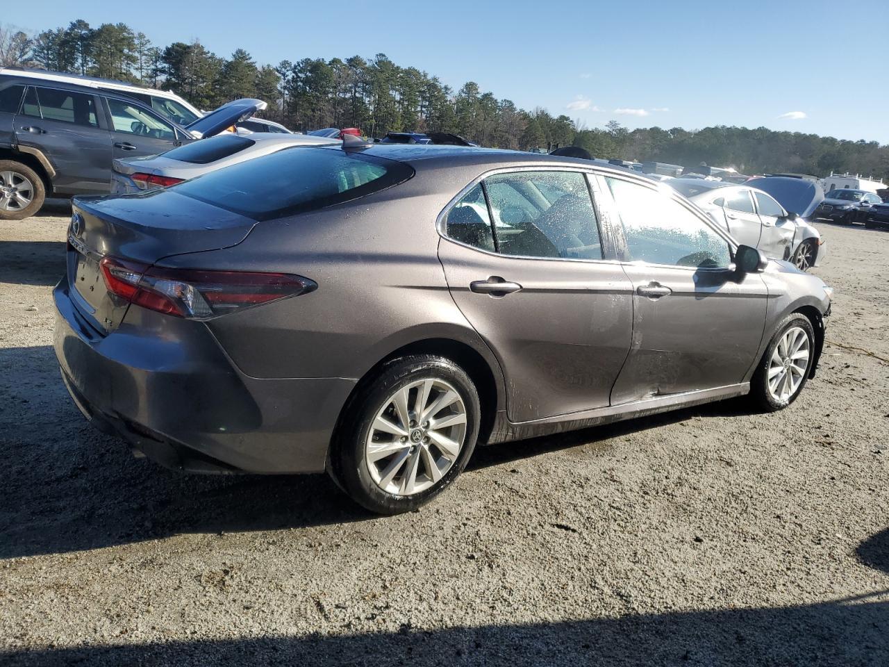 2023 TOYOTA CAMRY LE - Image 3
