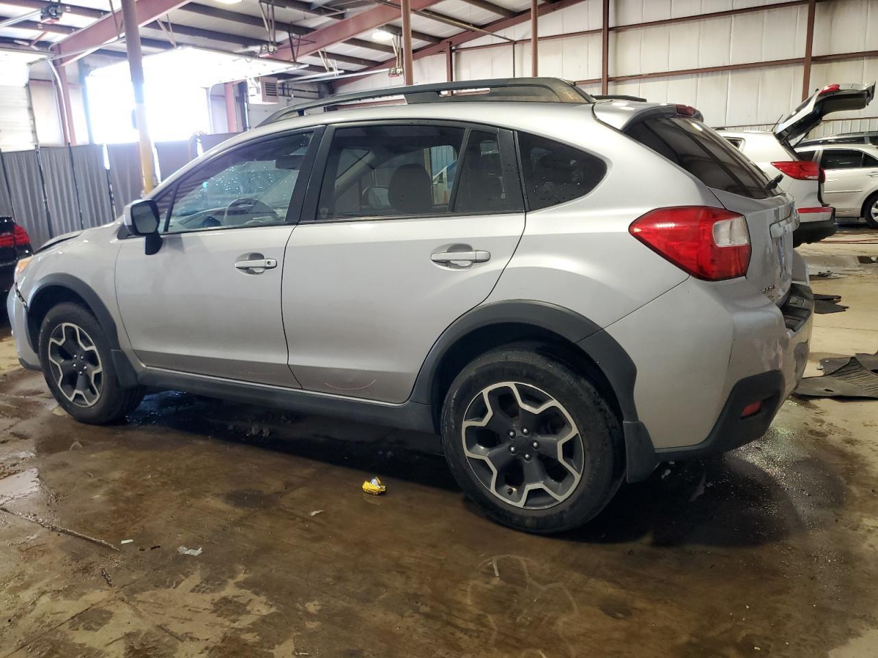 2014 SUBARU XV CROSSTR - Image 2