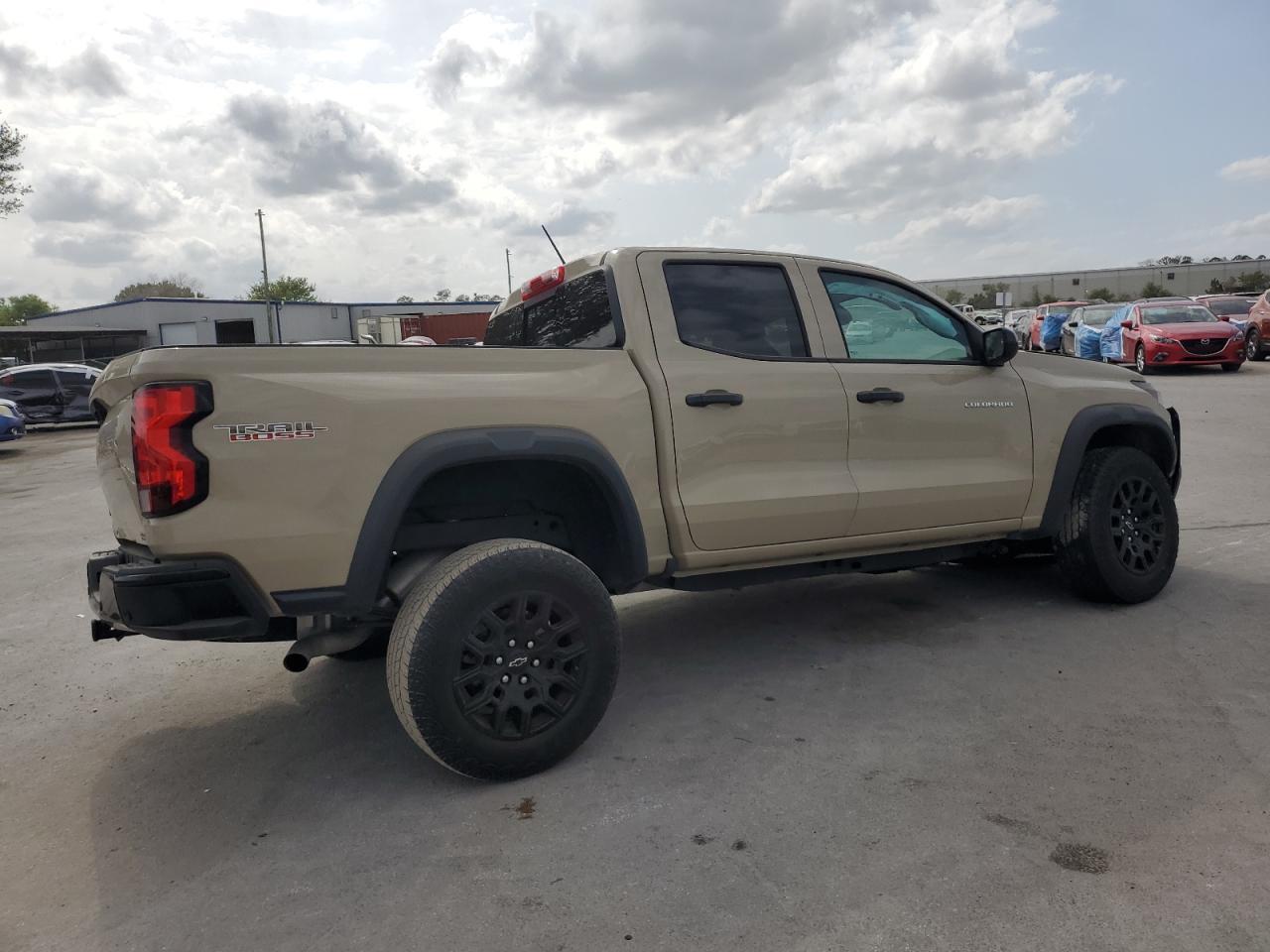 2023 CHEVROLET COLORADO T - Фото 3