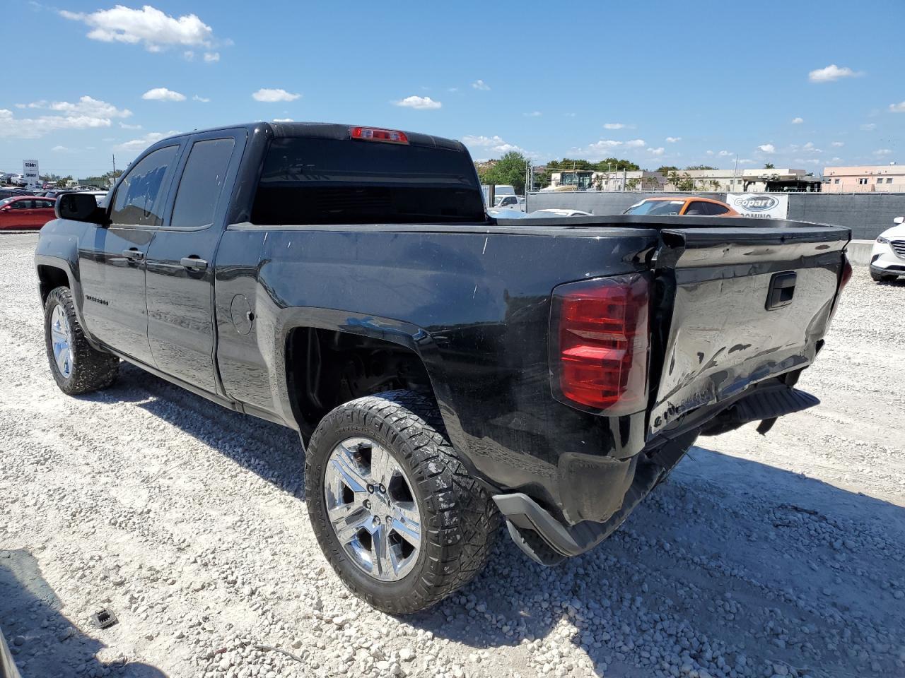 2018 CHEVROLET SILVERADO - Image 2