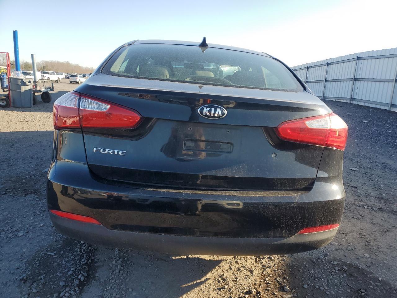 2015 KIA FORTE LX - Фото 6