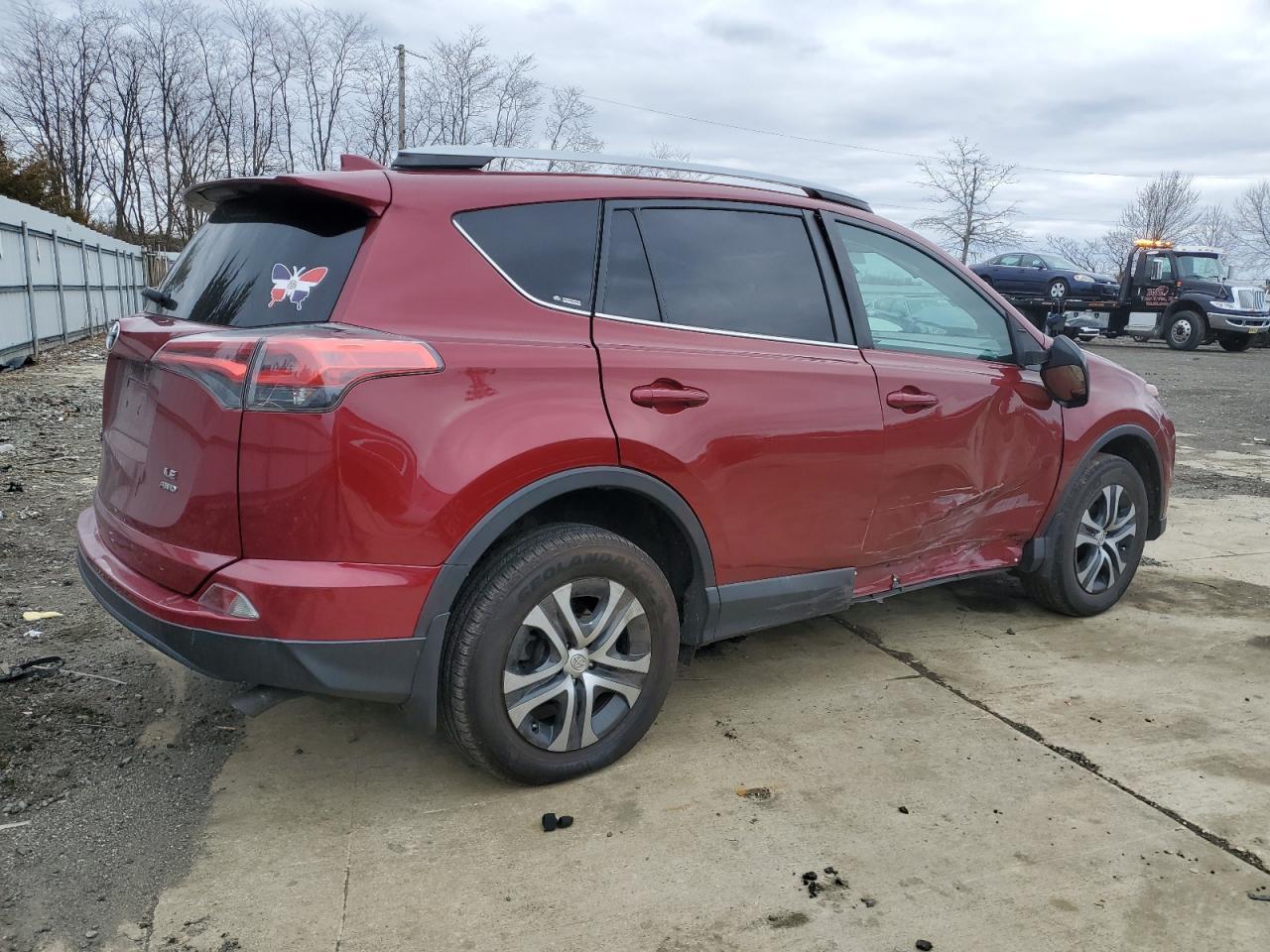 2018 TOYOTA RAV4 LE - Фото 3