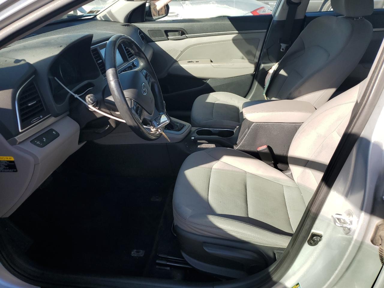 2017 HYUNDAI ELANTRA SE - Image 7