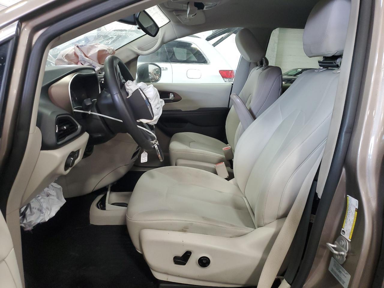 2017 CHRYSLER PACIFICA L - Image 7