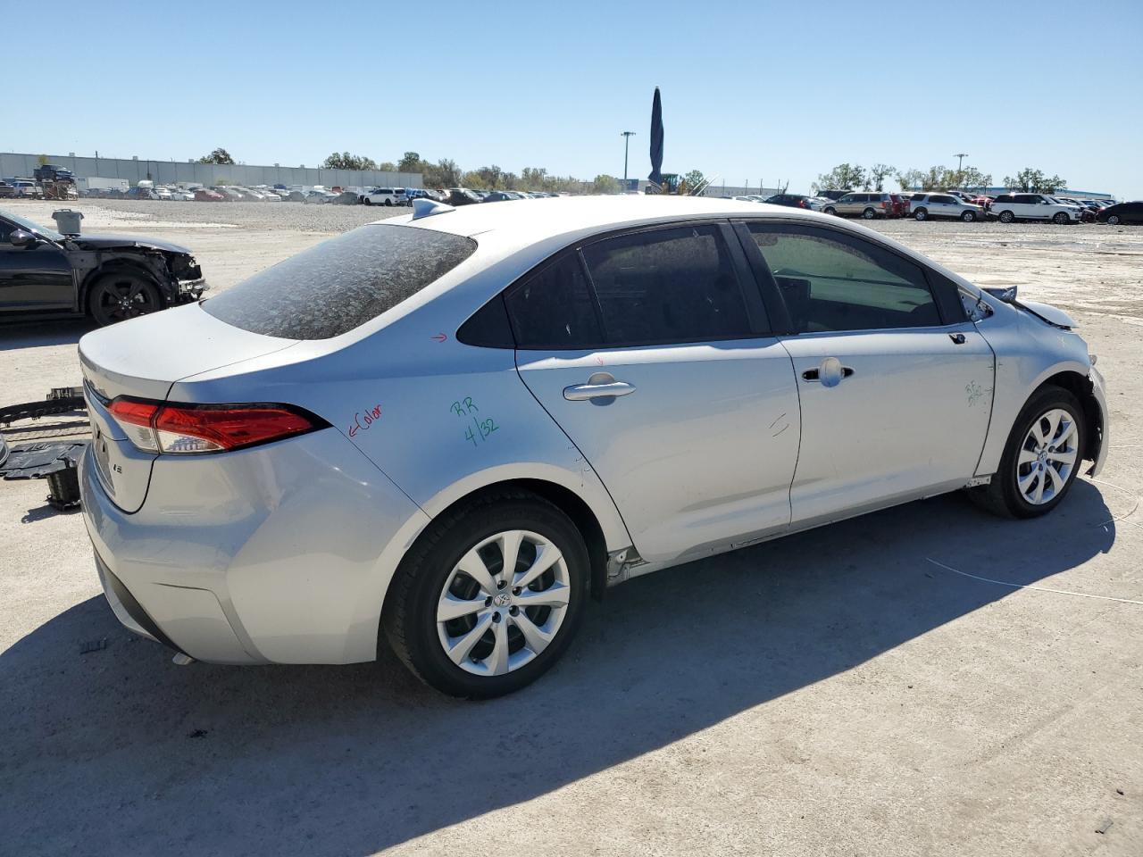 2021 TOYOTA COROLLA LE - Image 3