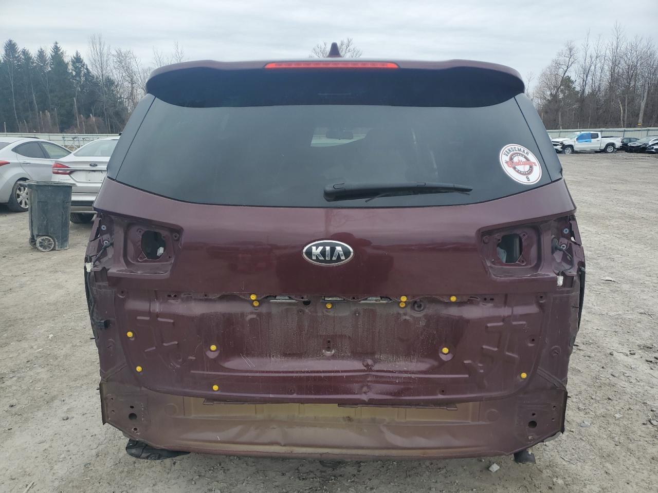 2016 KIA SEDONA LX - Фото 6