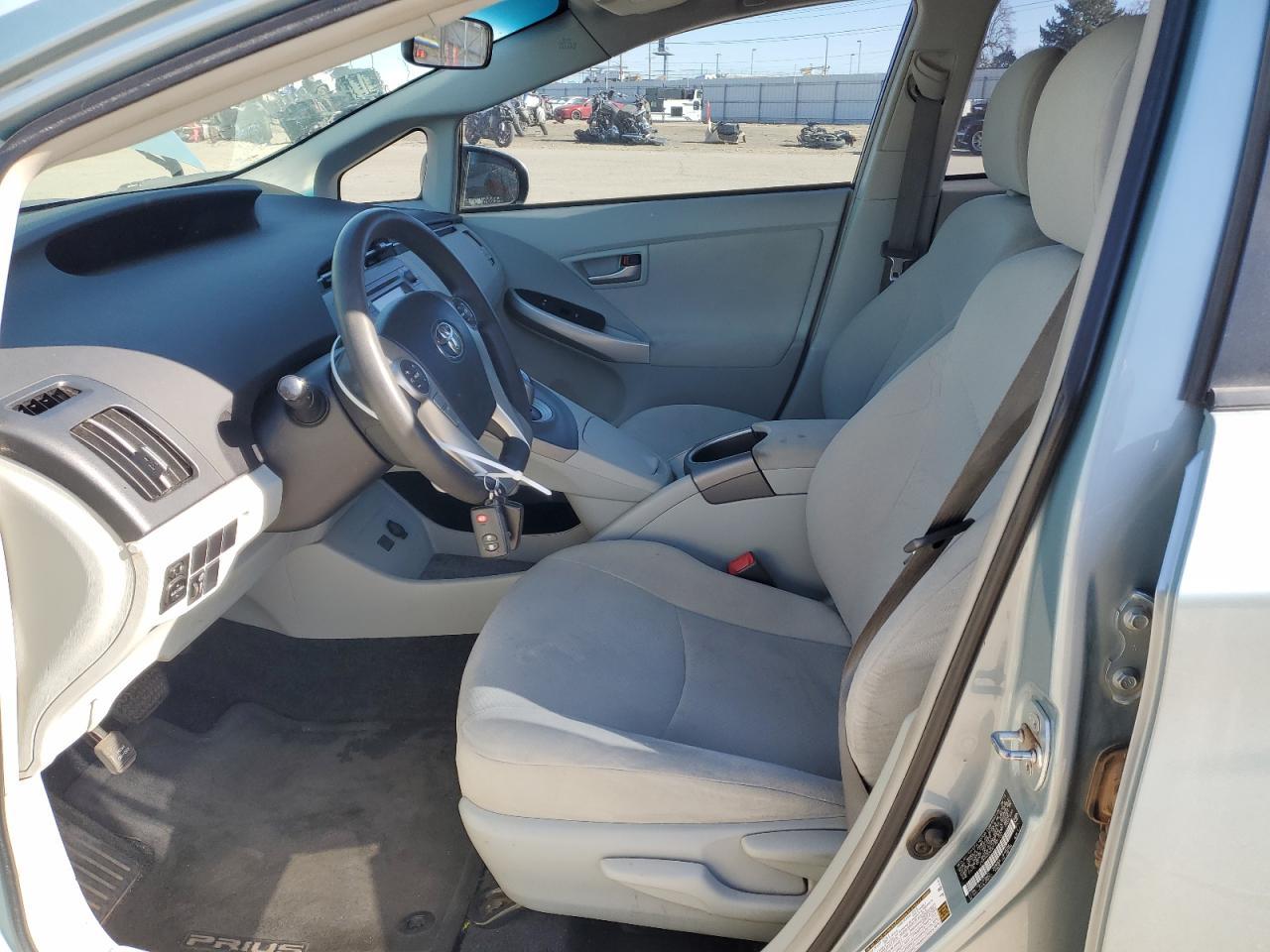 2013 TOYOTA PRIUS - Фото 7