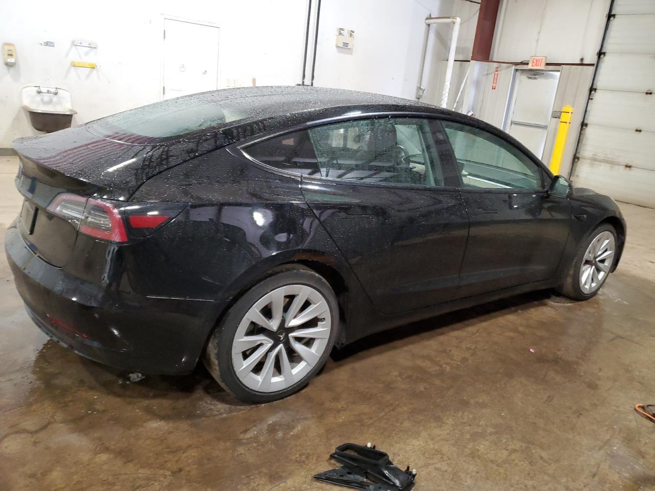 2022 TESLA MODEL 3 - Image 3