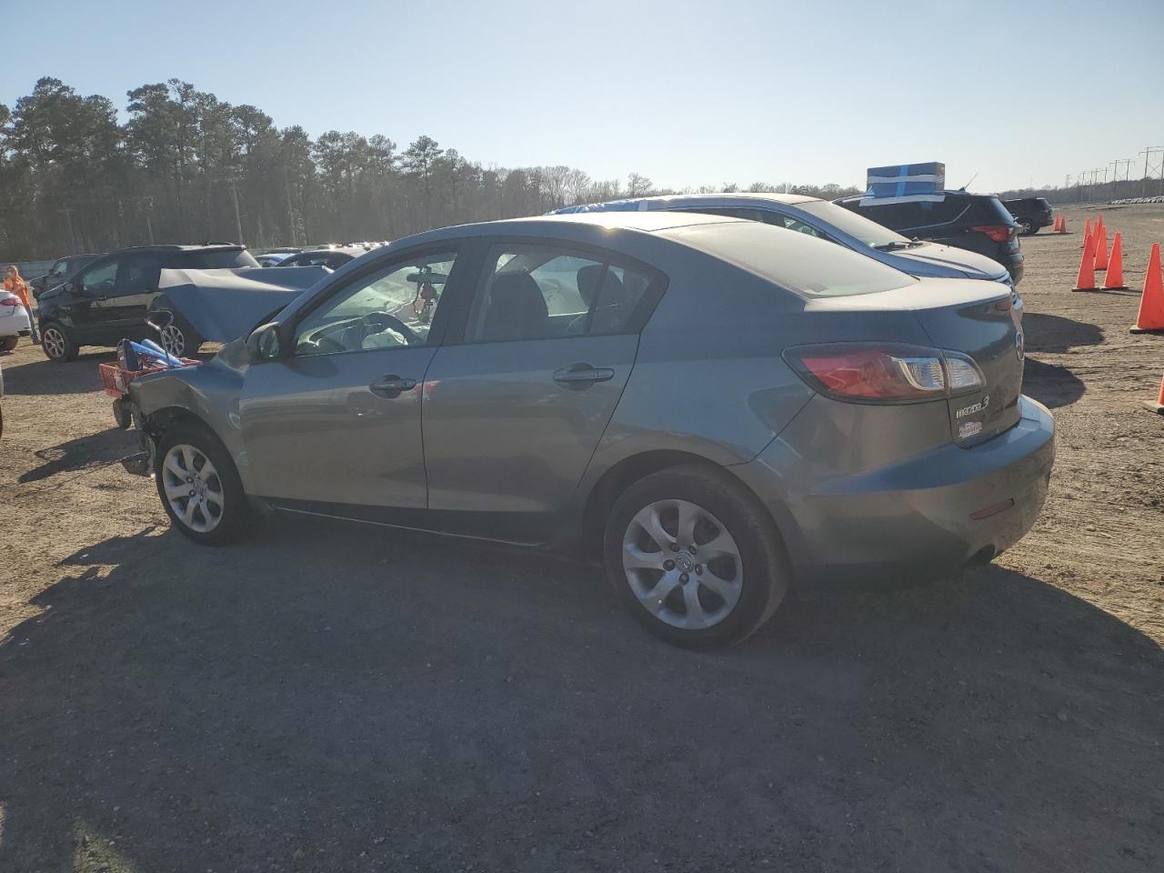 2013 MAZDA 3 I - Фото 2
