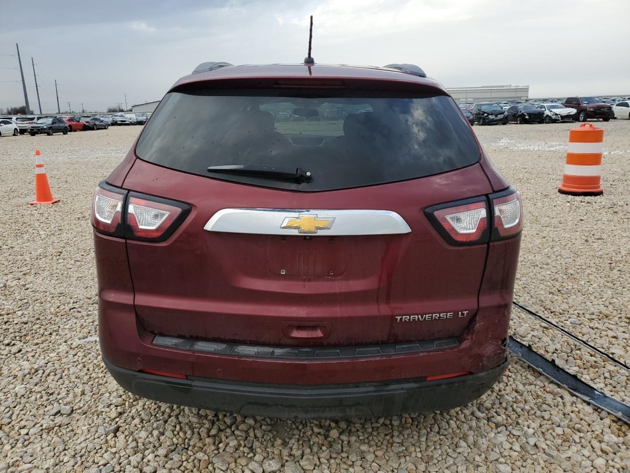 2015 CHEVROLET TRAVERSE L - Фото 6