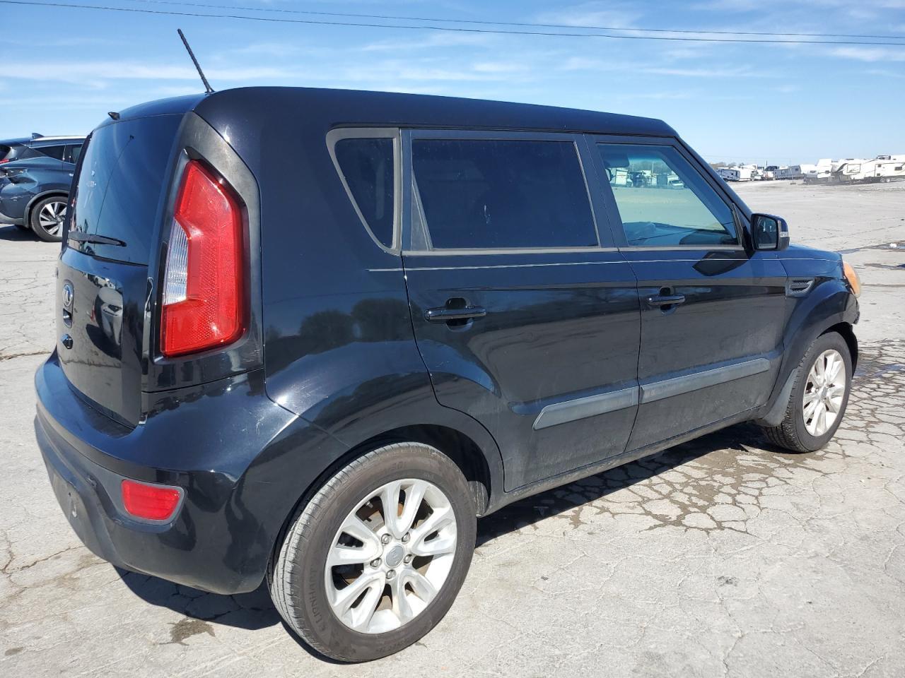 2013 KIA SOUL + - Фото 3