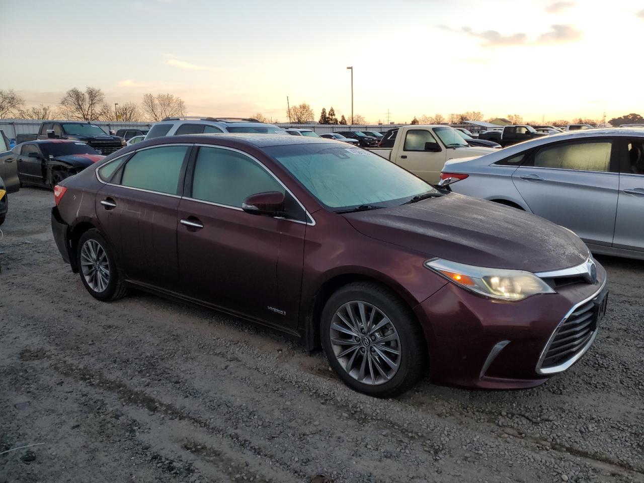 2016 TOYOTA AVALON HYB - Image 4