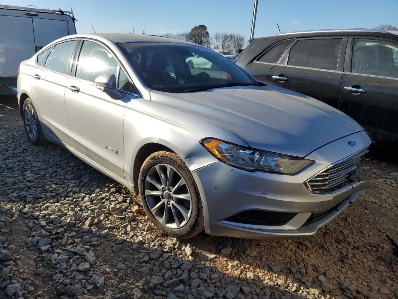 2017 FORD FUSION SE - Фото 4