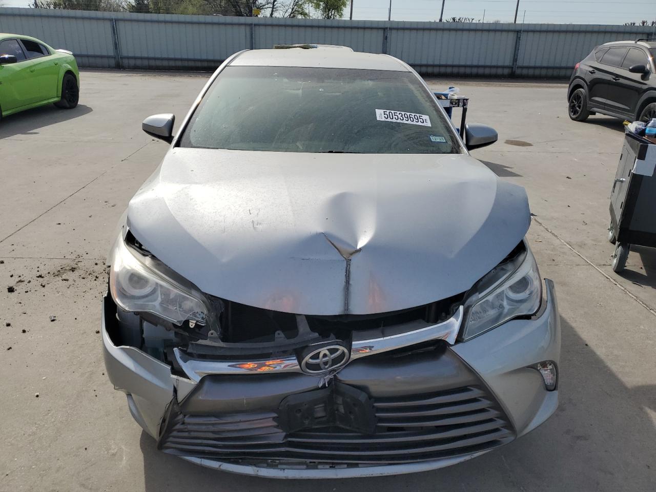 2017 TOYOTA CAMRY LE - Фото 5