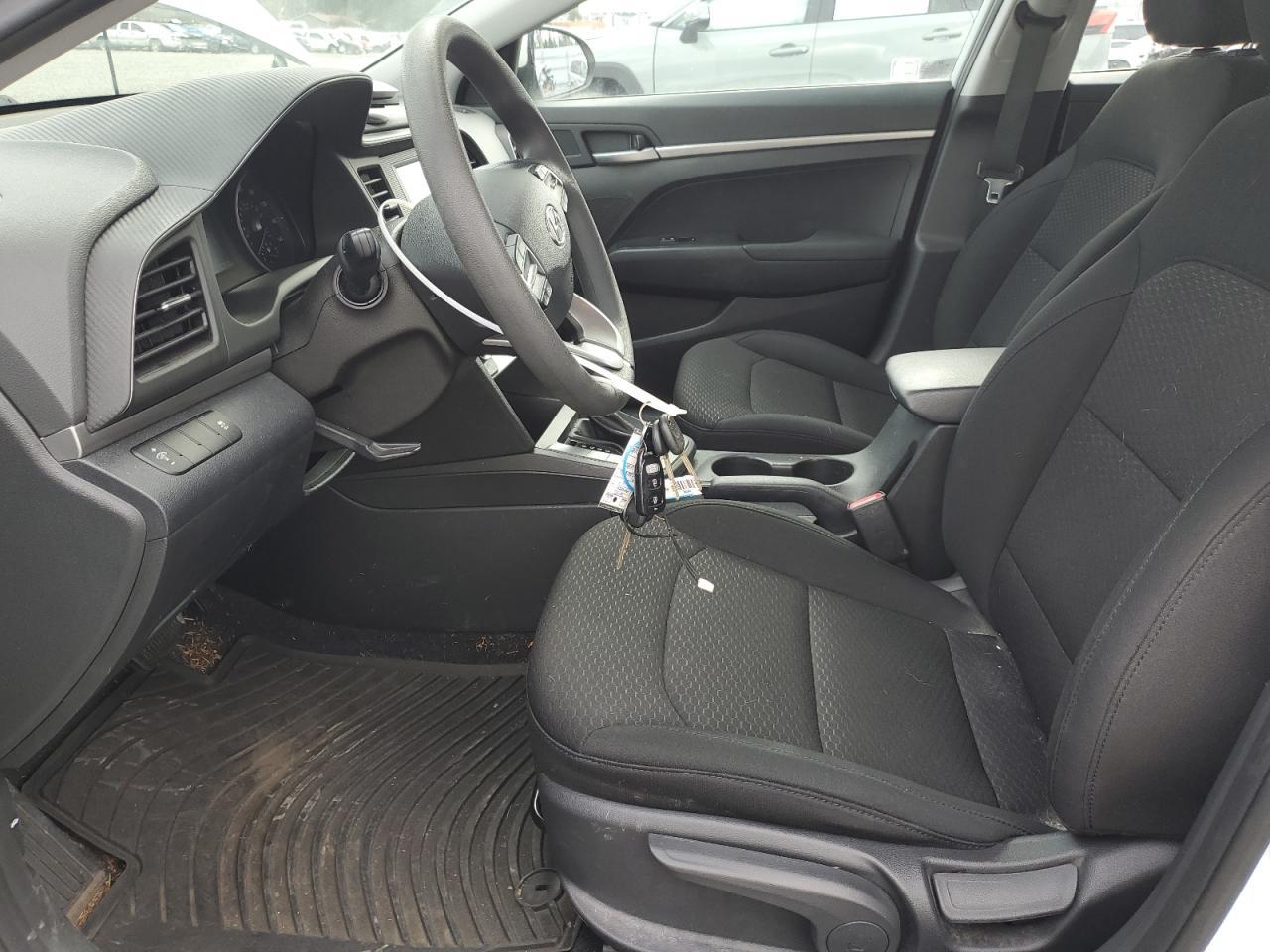 2019 HYUNDAI ELANTRA SE - Фото 7
