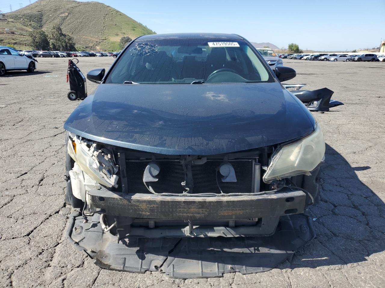 2014 TOYOTA CAMRY L - Image 5