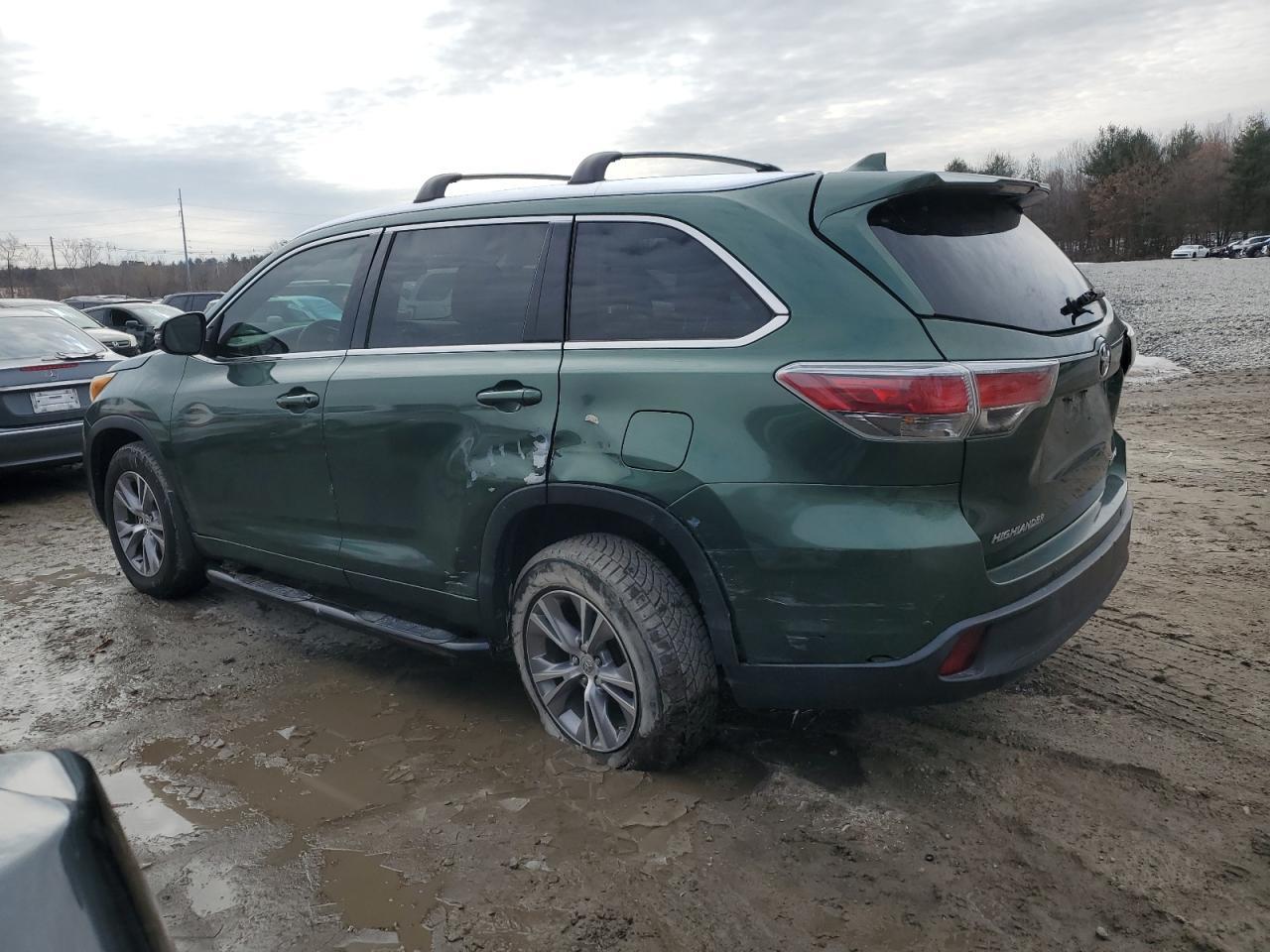 2015 TOYOTA HIGHLANDER - Image 2