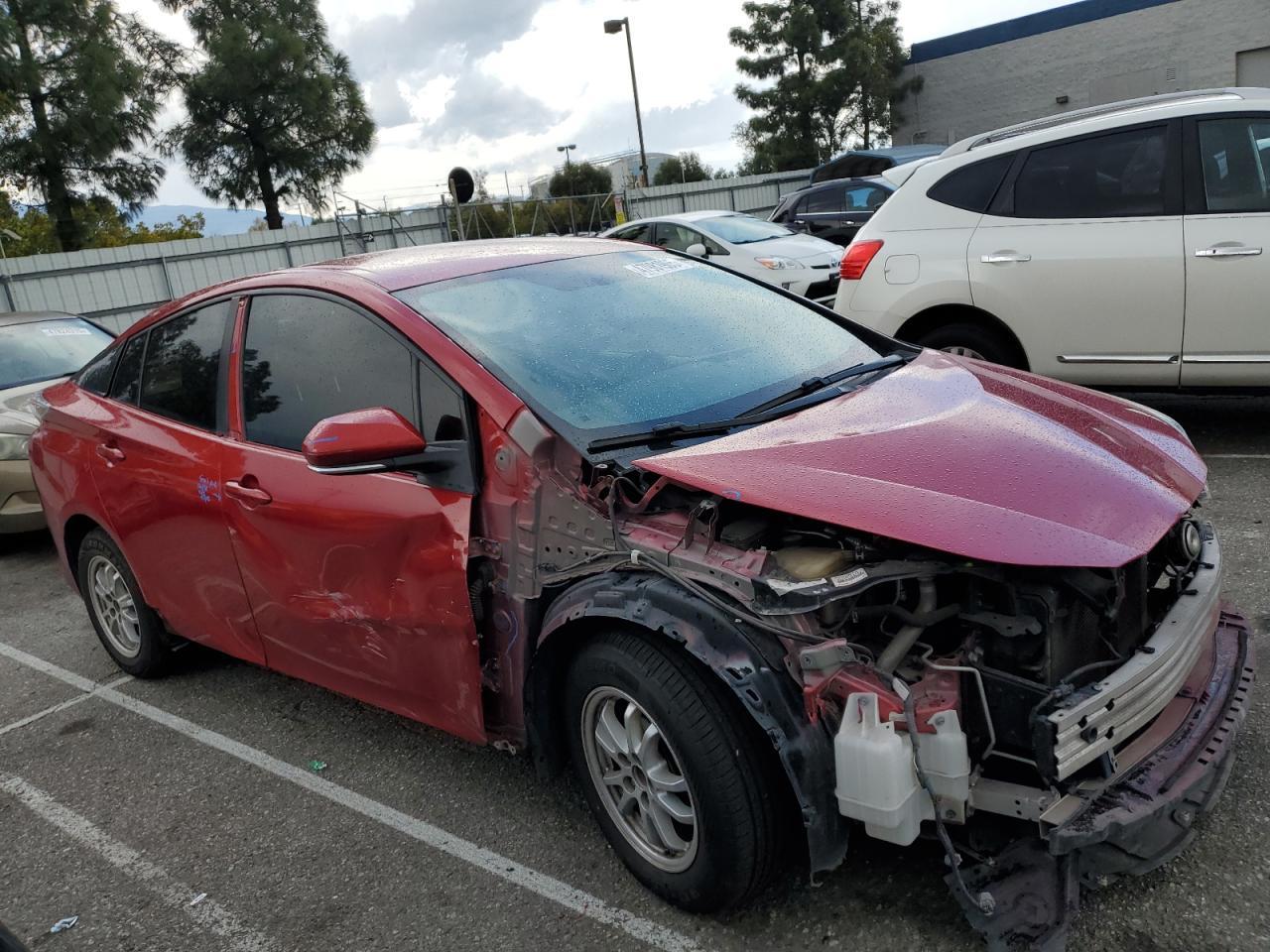 2016 TOYOTA PRIUS - Image 4