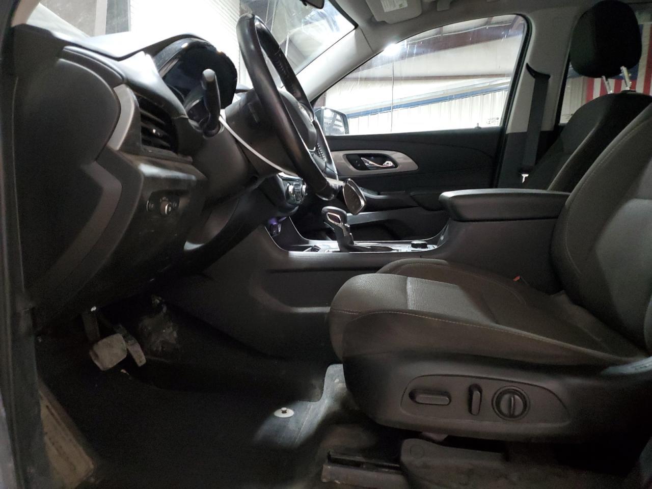 2021 CHEVROLET TRAVERSE L - Фото 7