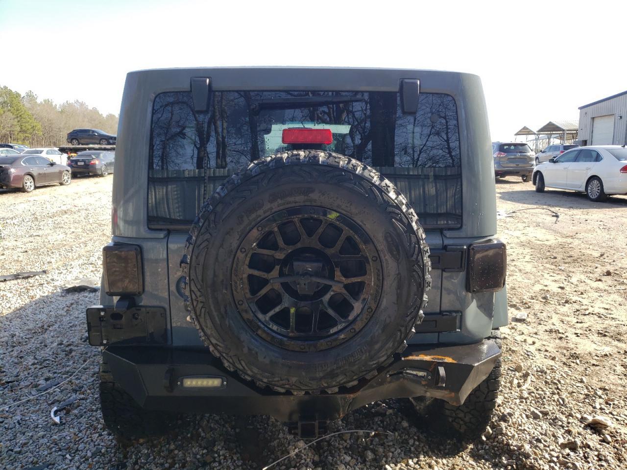 2015 JEEP WRANGLER U - Image 6