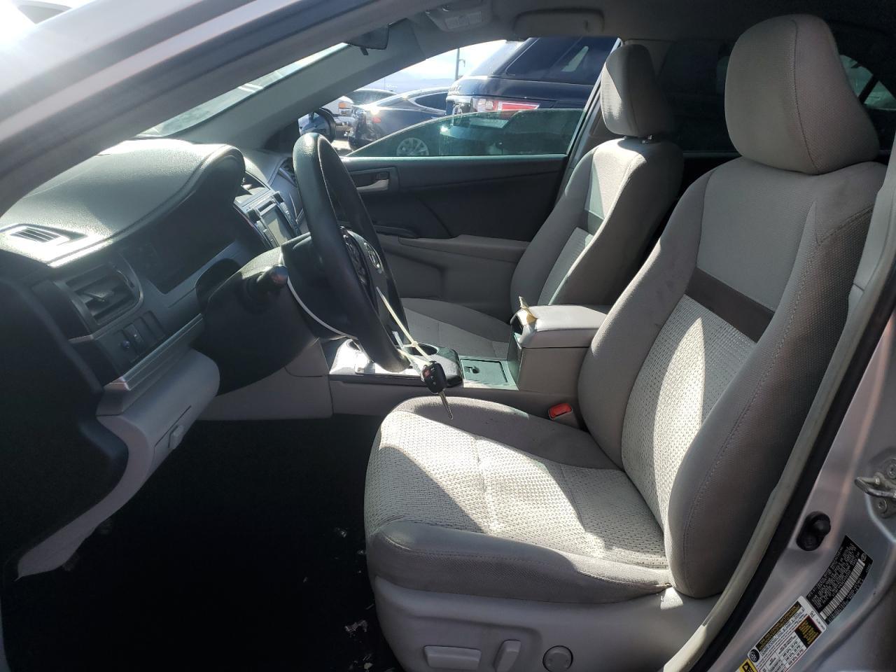 2014 TOYOTA CAMRY L - Фото 7
