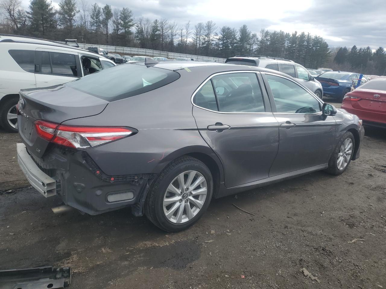 2019 TOYOTA CAMRY L - Image 3