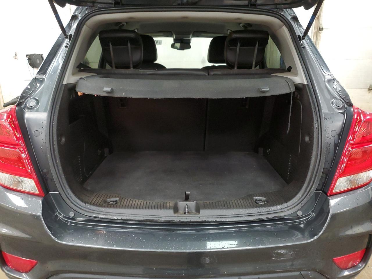 2018 CHEVROLET TRAX 1LT - Image 6