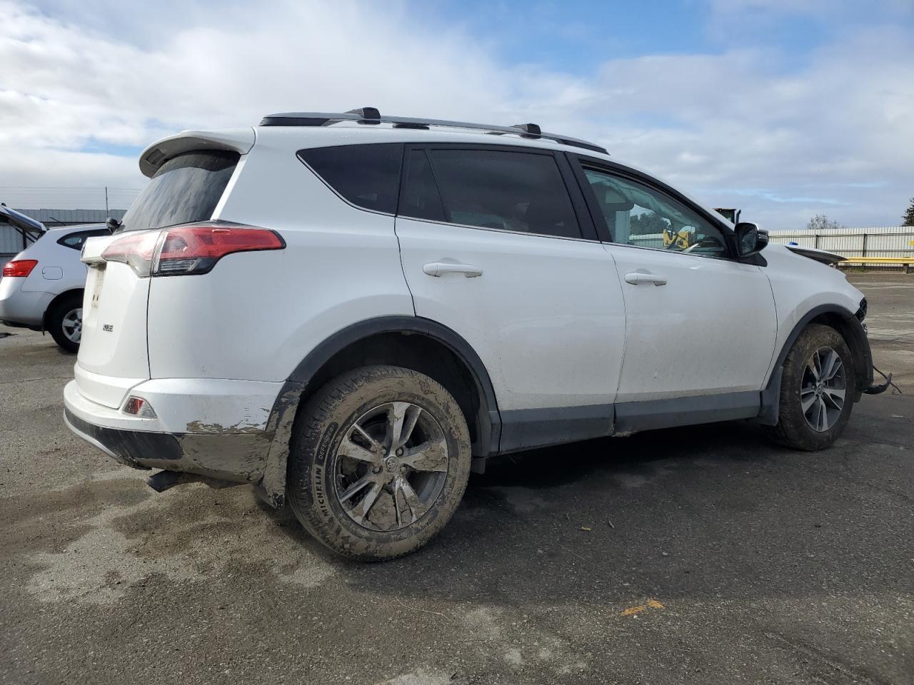 2018 TOYOTA RAV4 ADVEN - Фото 3