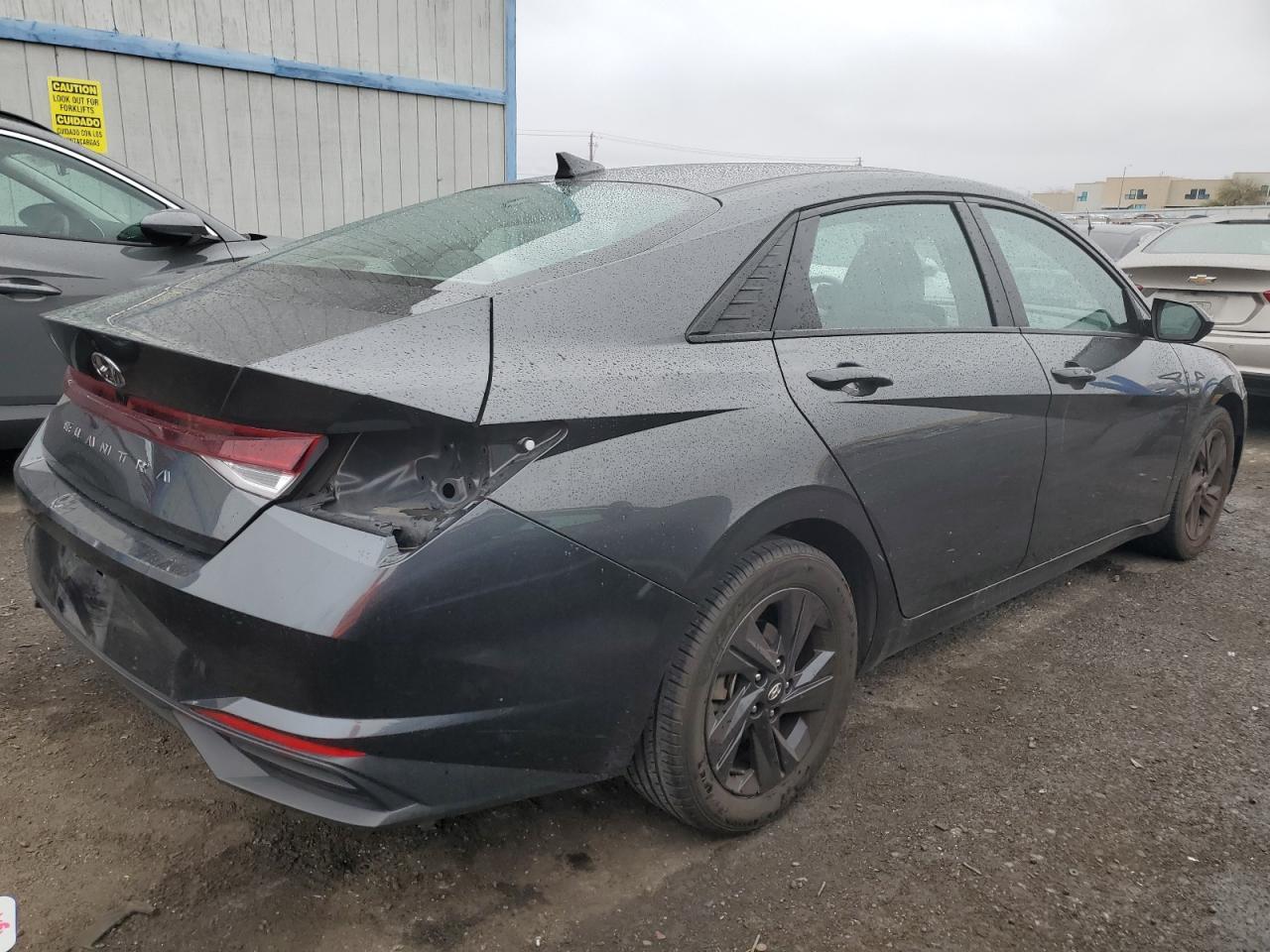2023 HYUNDAI ELANTRA SE - Image 3