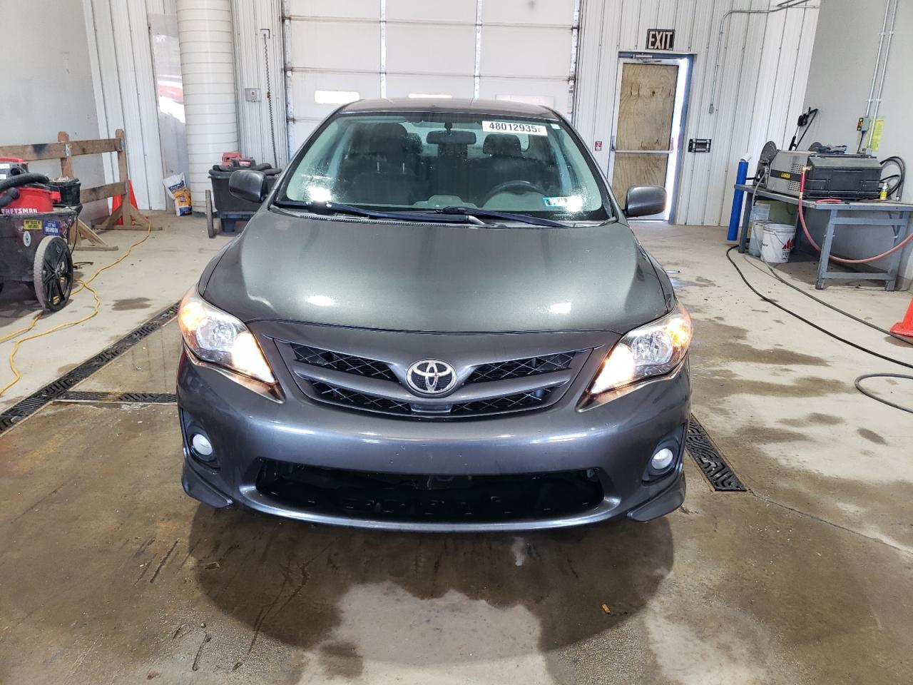 2013 TOYOTA COROLLA BA - Фото 5