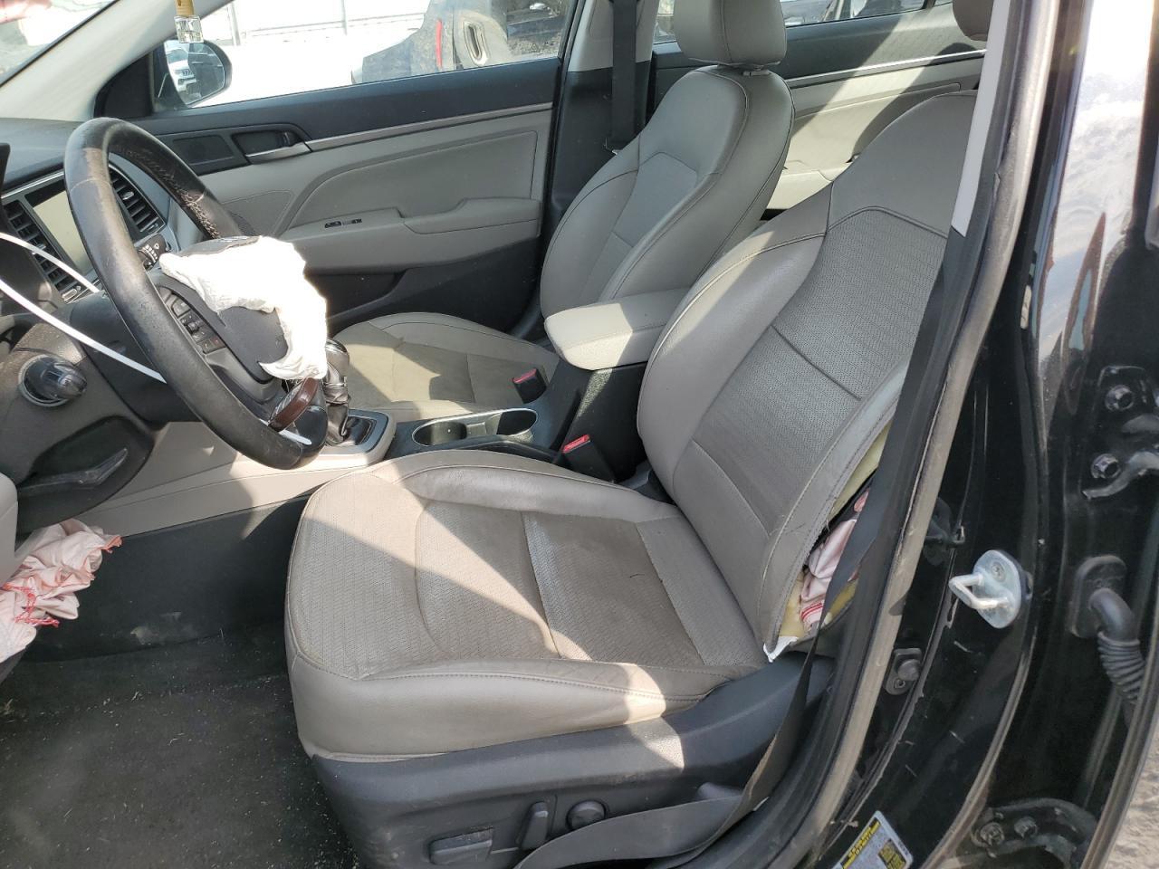 2017 HYUNDAI ELANTRA SE - Фото 7