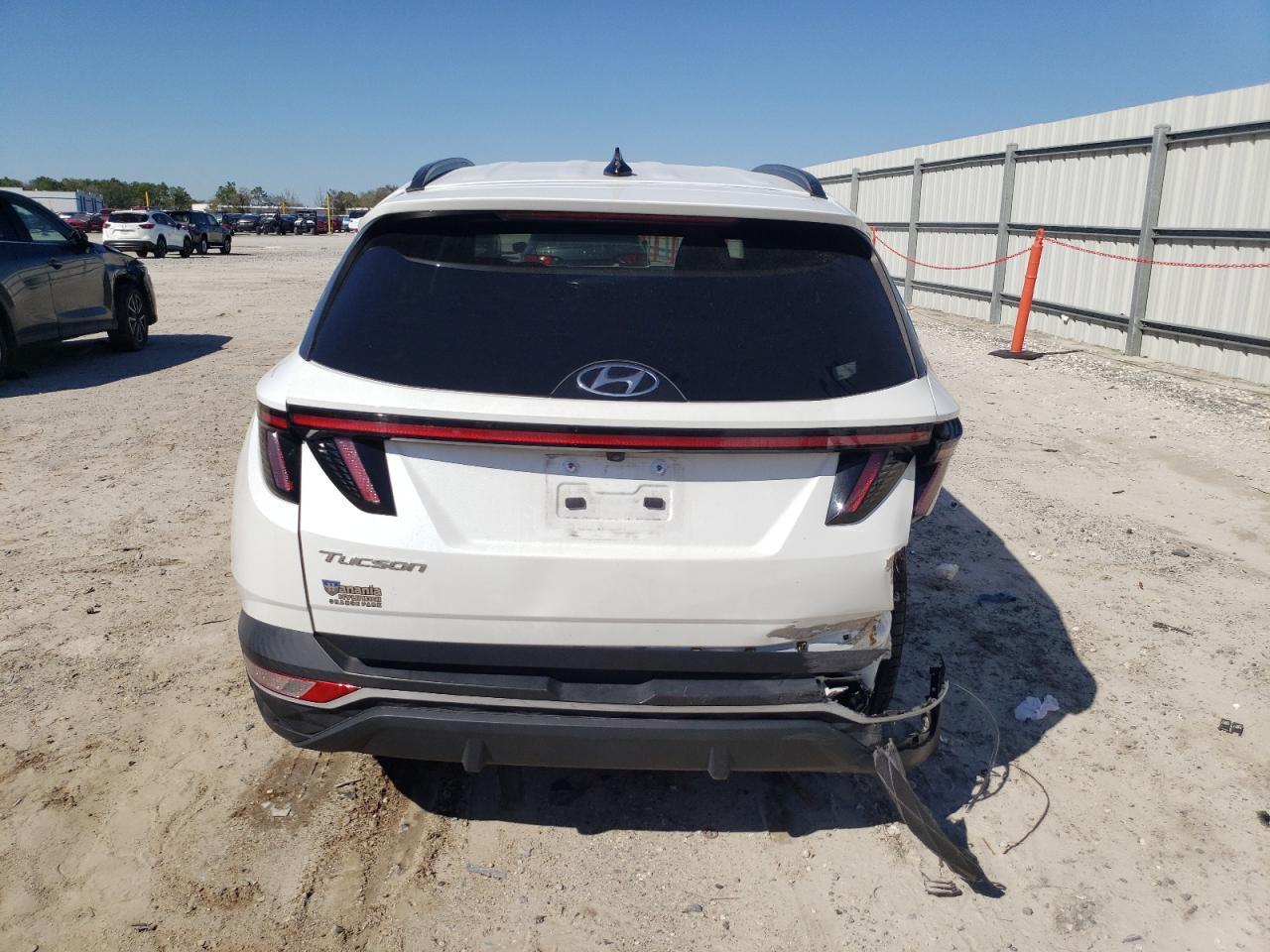 2022 HYUNDAI TUCSON SEL - Image 6