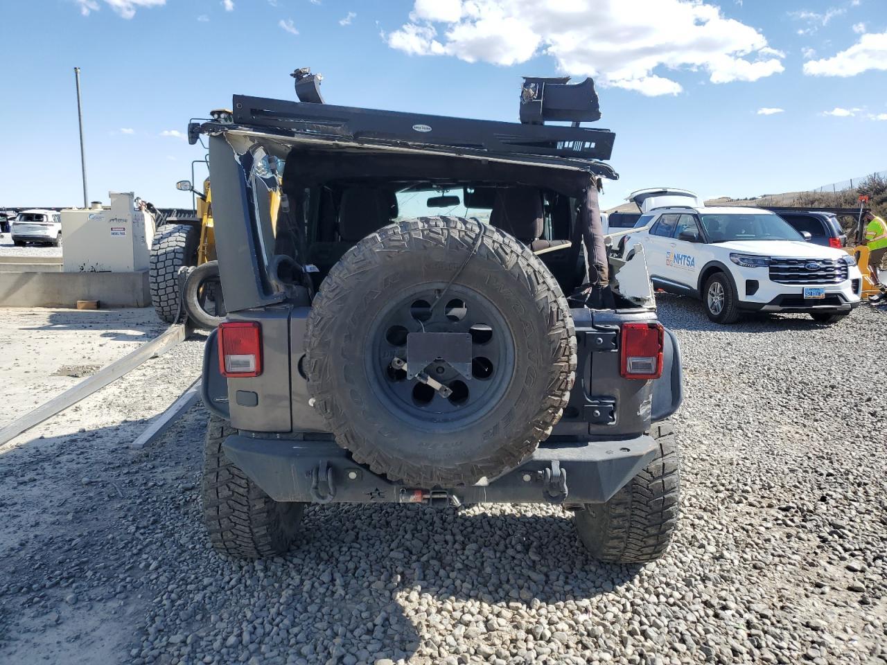 2014 JEEP WRANGLER U - Image 6