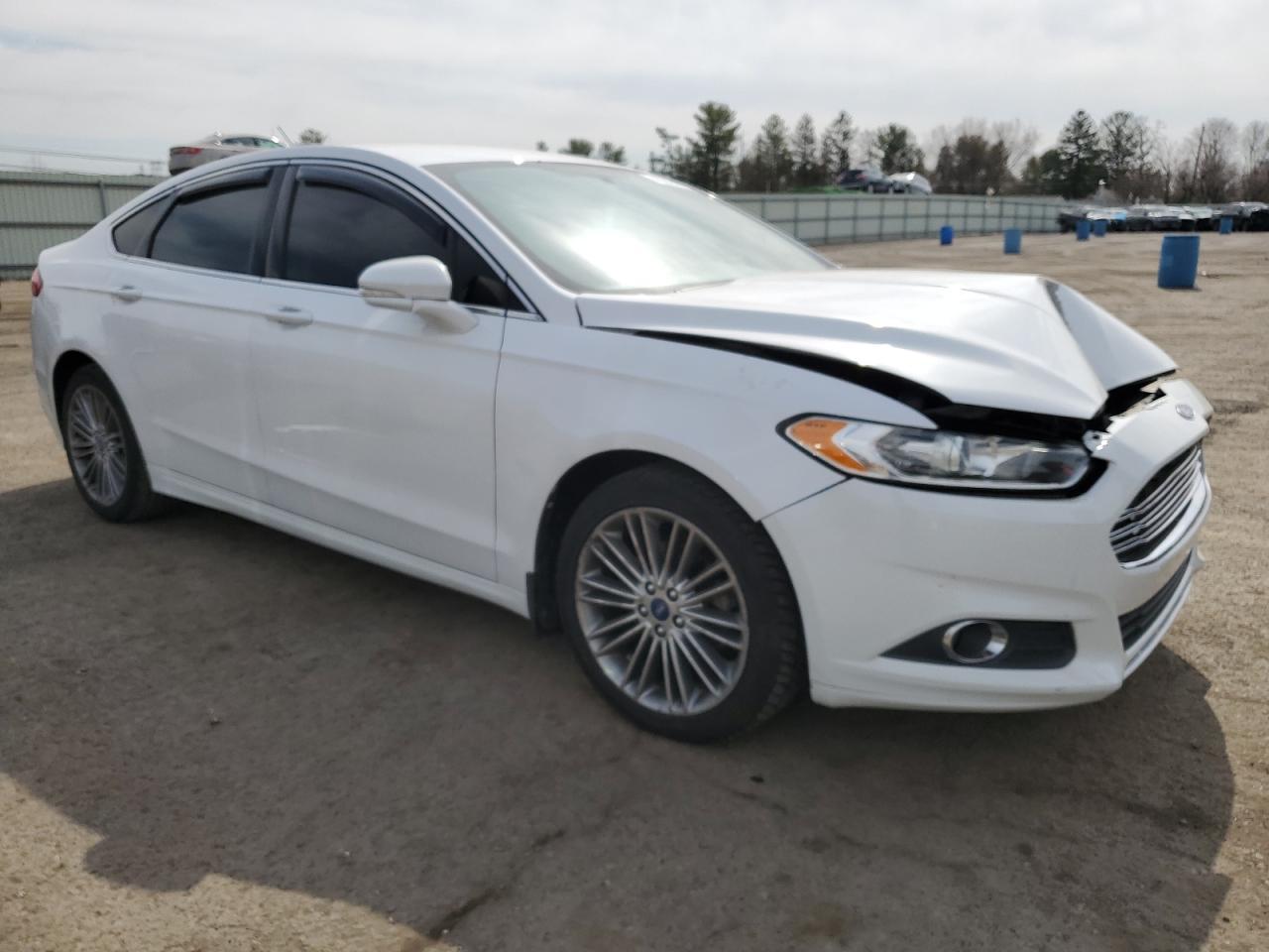 2013 FORD FUSION SE - Image 4